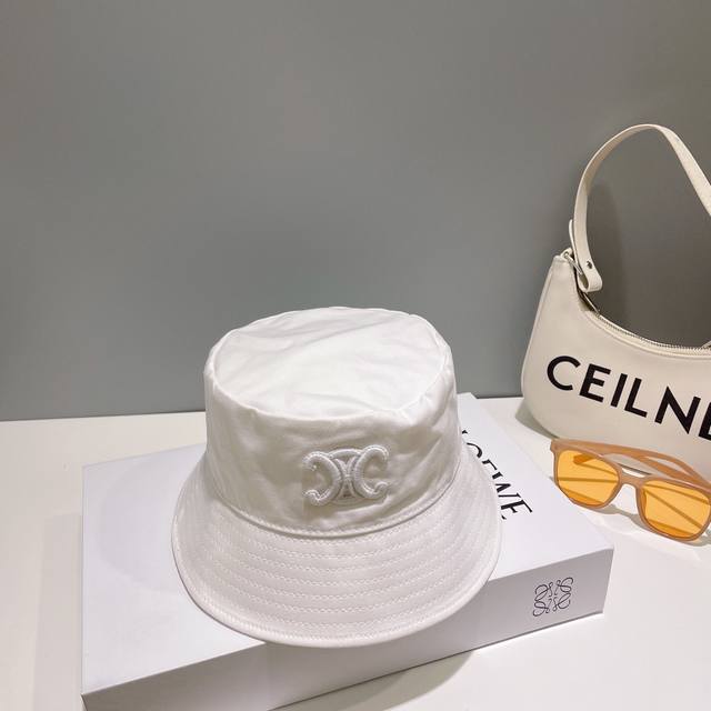 赛琳celine-刺绣复古logo渔夫帽 经典定制专款 浓郁的自然氛围 清新 独特